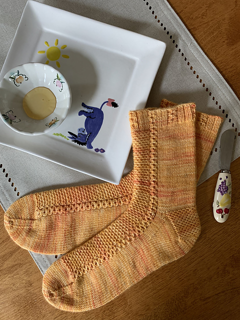 Hunny Tree Socks