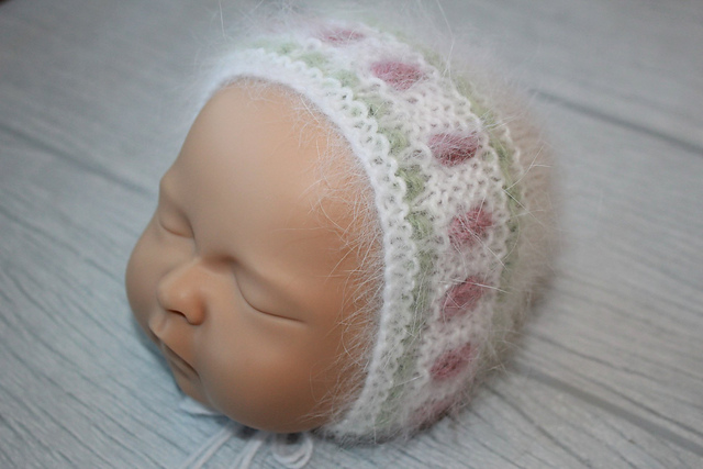 Rosebud Newborn Bonnet