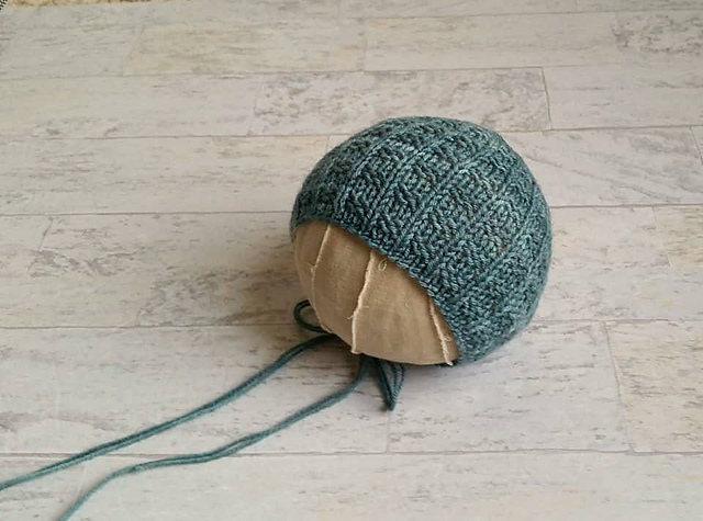 Haden Reversible Bonnet