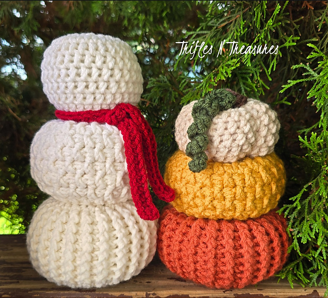 Pumpkin Snow Stack