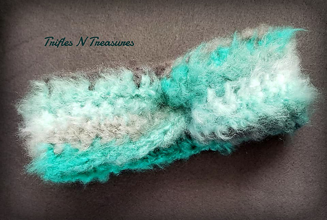 30 Minute Fluffy Earwarmer