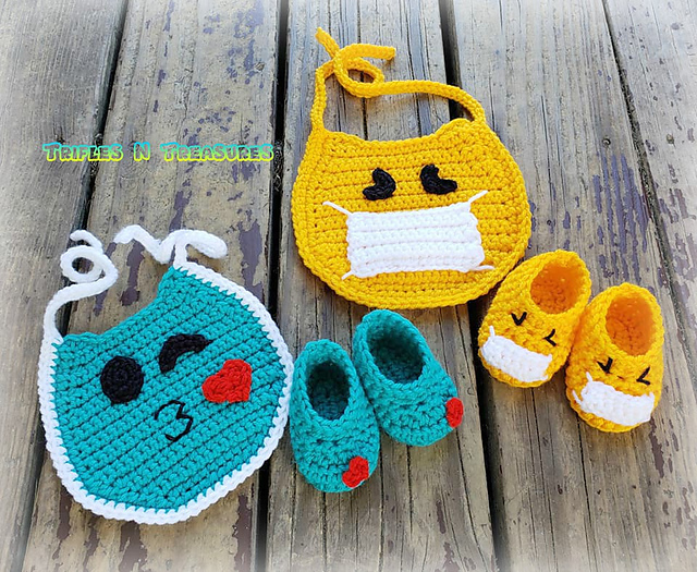 Emoji Booties and Bib Set