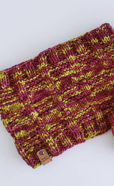 Climbing Fences Cowl