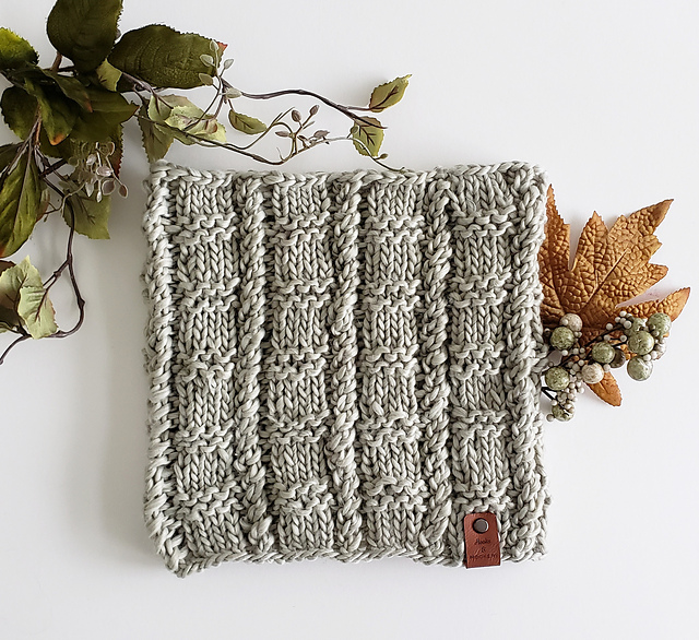 Coal Miner's Daughter Cowl