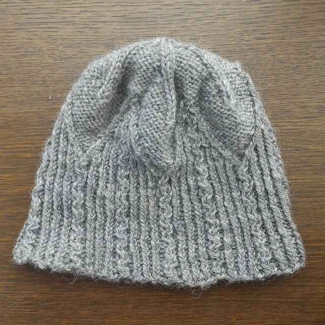 p.6 Aran Hat 　荒波アランの帽子