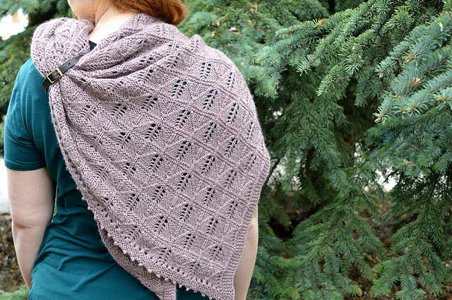 Ravelry: Avril pattern by Kelly G.