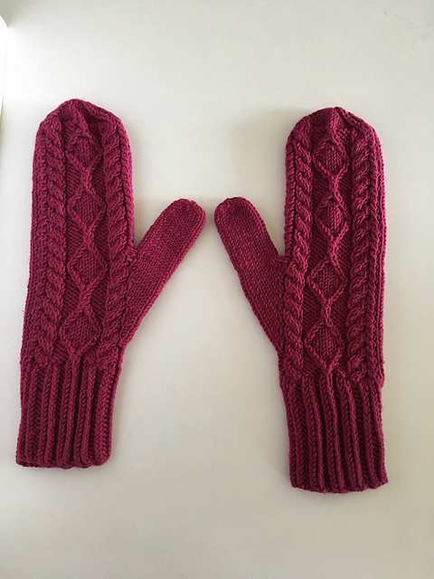 Freya_mittens