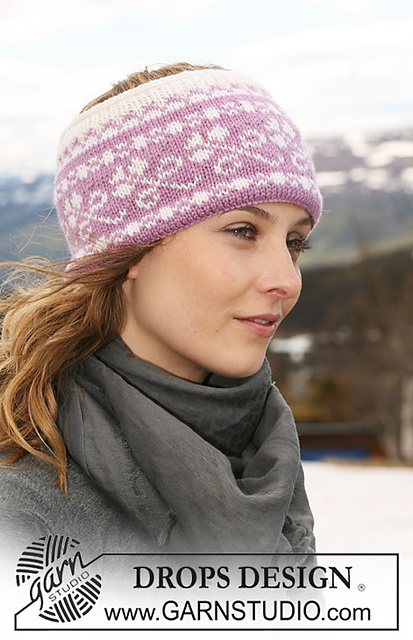 116-52 Ear warmer with pattern