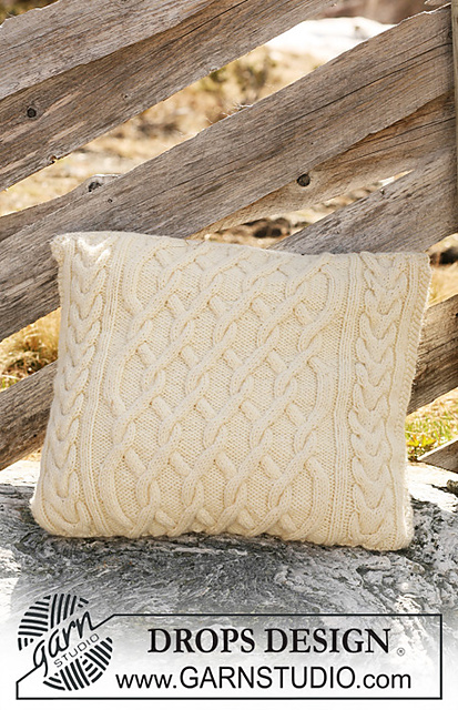 117-48 Cushion cover with cables