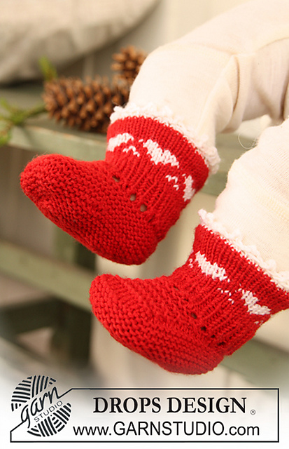 0-730 Christmas socks with heart border