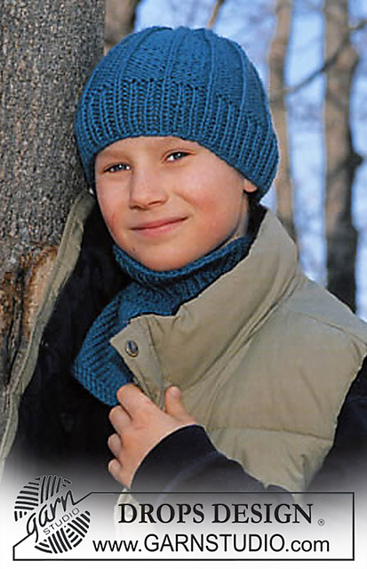 s12-25 Hat and neck warmer