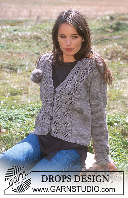 92-12 Cardigan with pompoms