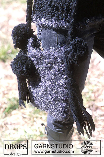 92-20 b - Felted Purse
