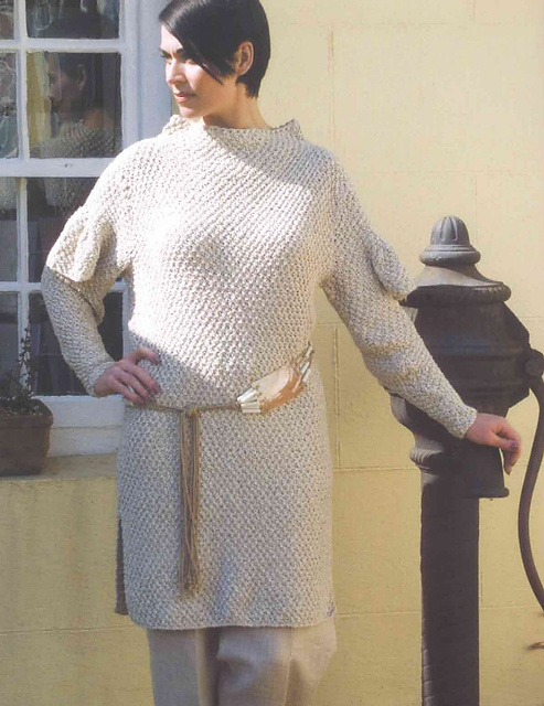 Laois Dress with Frill and Hole on Sleeves