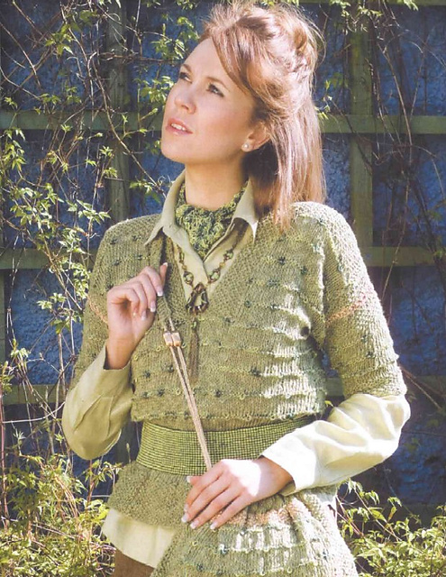 Eyrecourt Sweater & Scarf