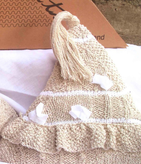 Downshire Small Triangle Cushion