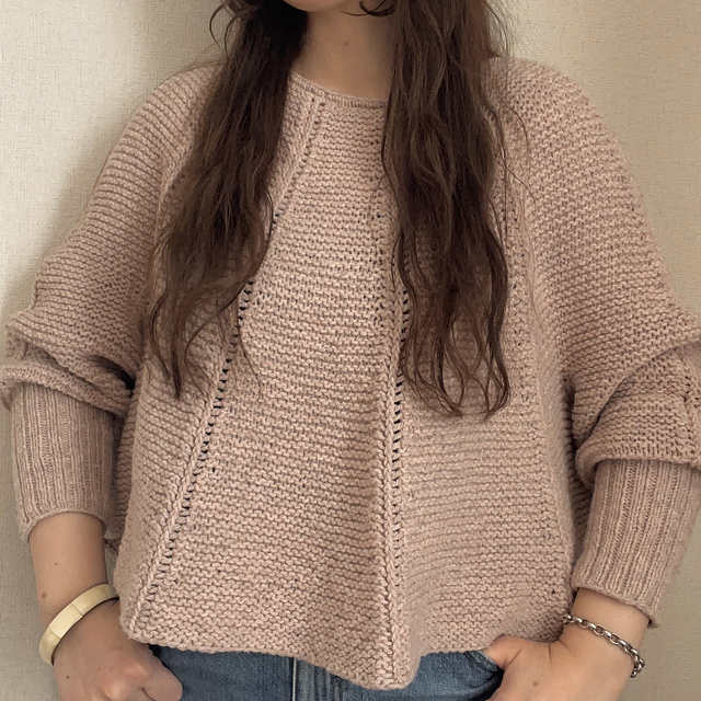 HUG SWEATER