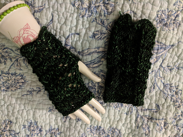 Austen Mitts