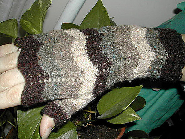 TMW Lace Mitts