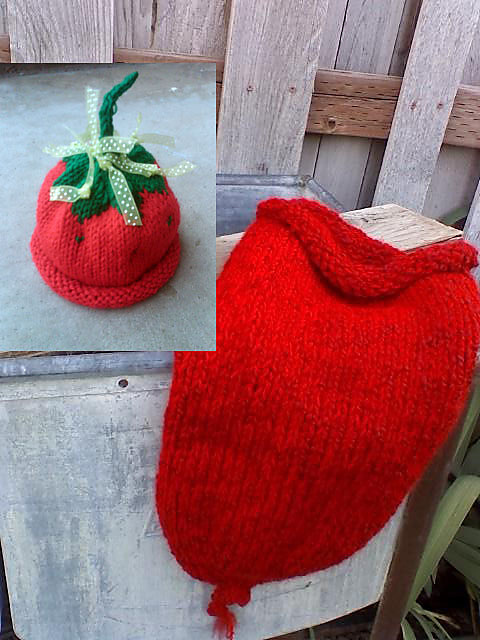 Strawberry Snugglie Set (Knit)