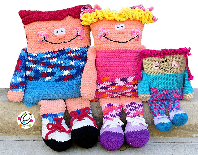 Snappy People Pillows