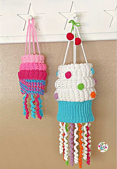 Cupcake Windsocks