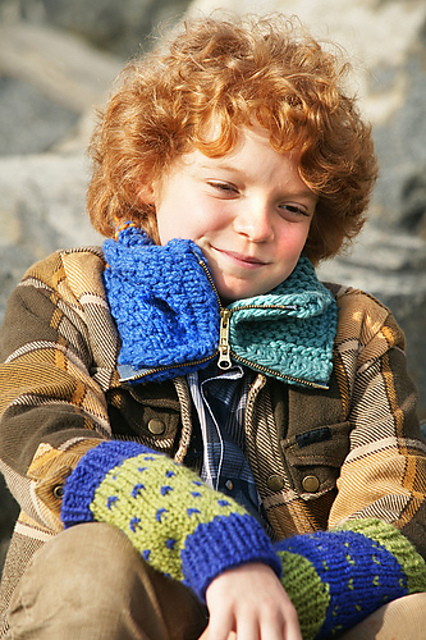 Colorblock Cowl