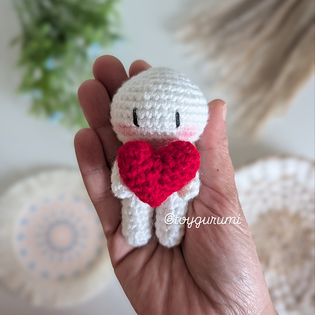 Valentine Man Amigurumi