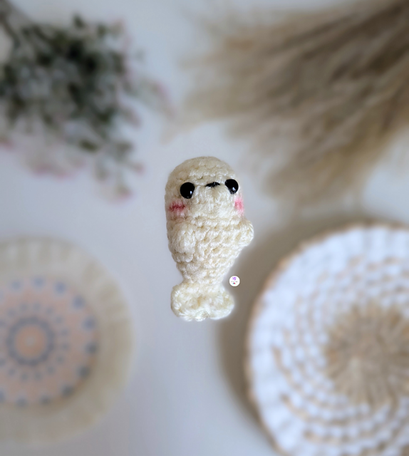 Baby Seal Amigurumi