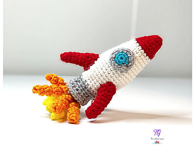 Rocket Amigurumi