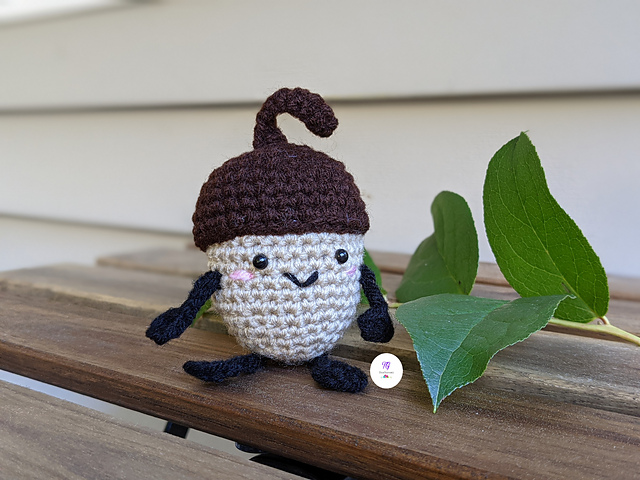 Acorn Amigurumi