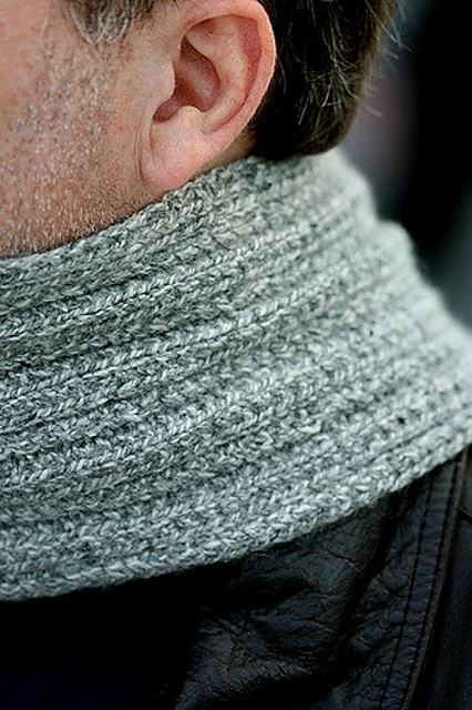 Voltaire scarf