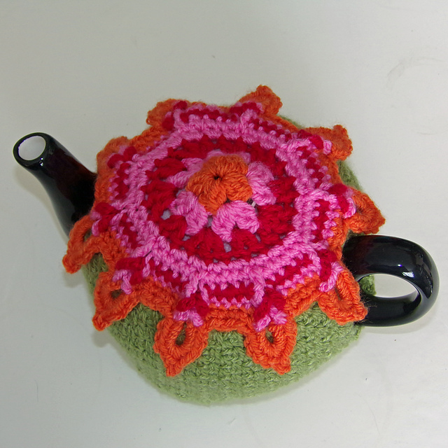 Sunburst Tea Cosy