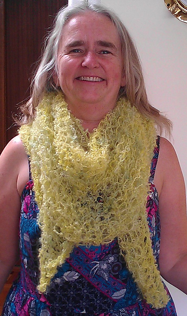 Quick Triangle Scarfie Wrap