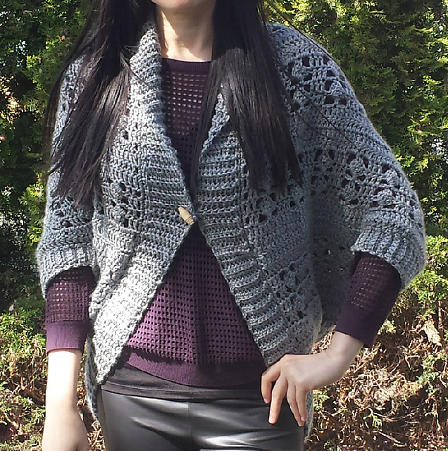 Airy Blocks Ribbed Shrug
