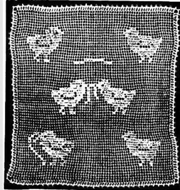 Two Chicks Find a Worm in Filet Lace