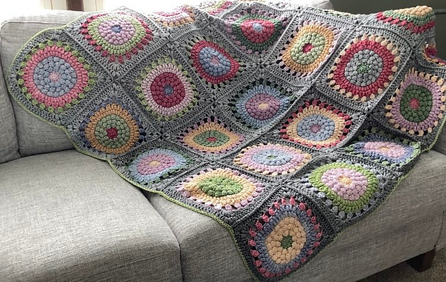 Granny Square Friends Snuggie Strawflower Blanket
