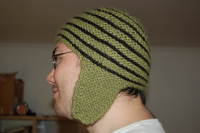 239 - Bonnet et Echarpe