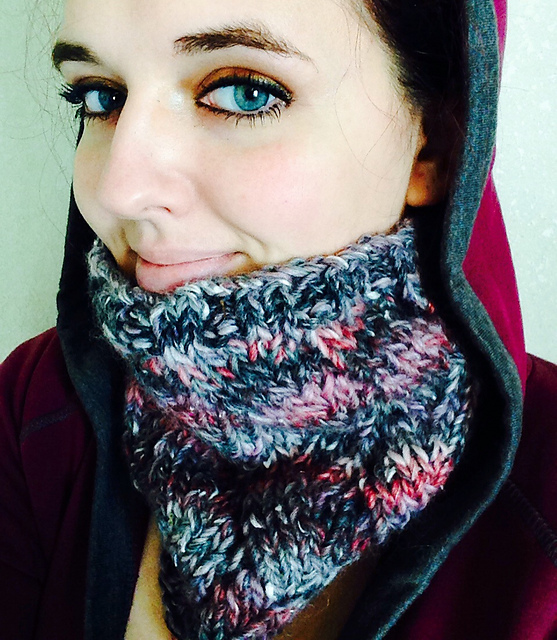Zig to the Zag Cowl