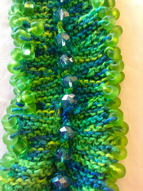 Flouncy Fun Cuff