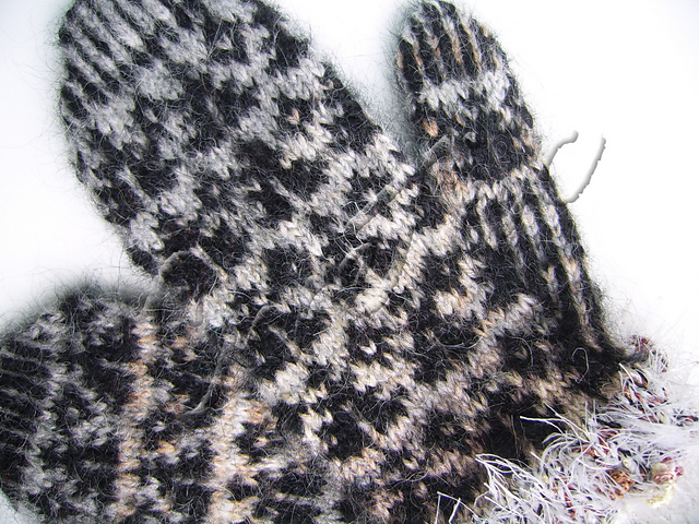 Mittens S4