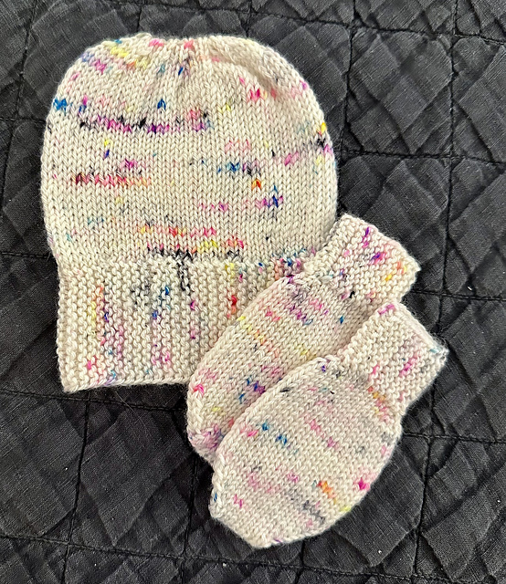 Newborn Mitts & Beanie