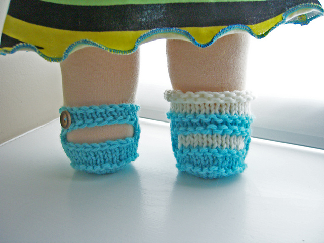 Knitted Mary Jane Shoes (for Waldorf Dolls)