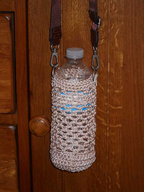 Meshy Water Carrier