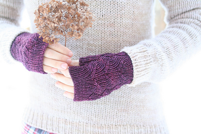 Limerick mitts