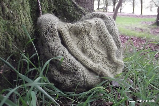 Lace Leaf Knitted Bag
