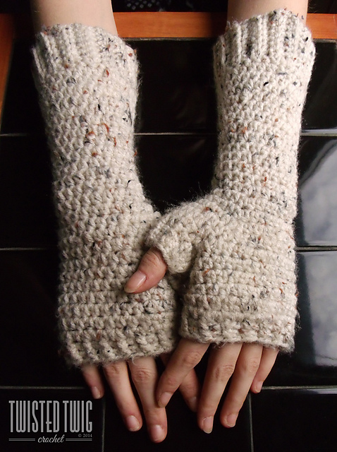 Fitted Fingerless Mitts