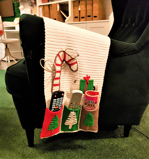 Christmas organizer for remote