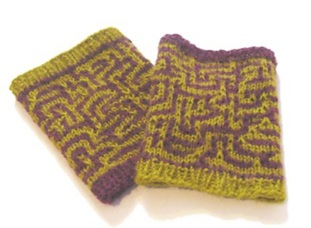 Maze Wristwarmers