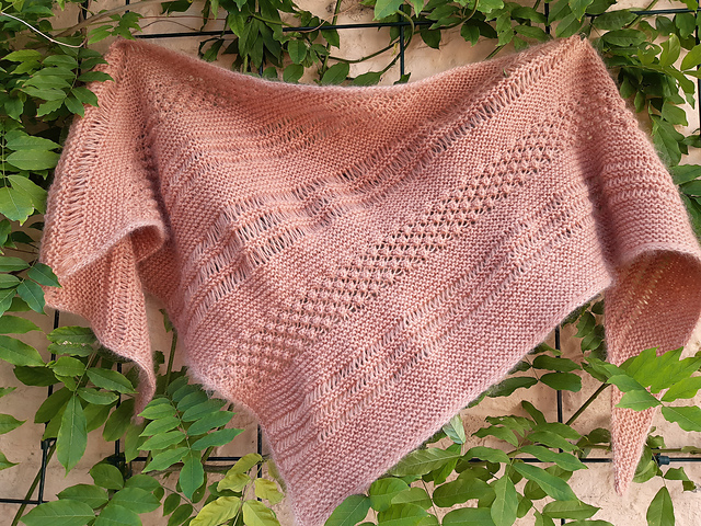 MAGDALENA shawl